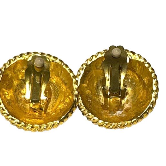 Vtg  GERARD YOSCA burgundy enamel gold plated round spherical clip earrings - Picture 6 of 8